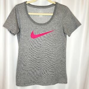 Short Sleeve Nike Tee Shirt with Graphic Pink Swish XS